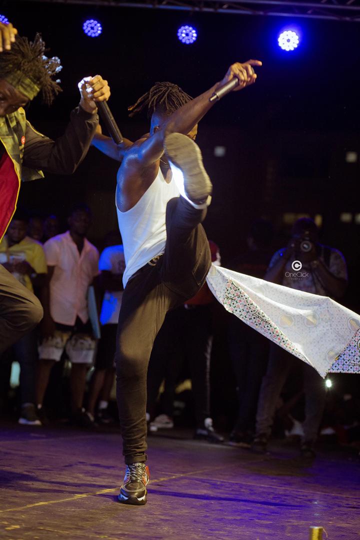 Mind Blowing Epic Moments Photos of Stone Bwoy During His Insane Performance At The WatsUp TV Legon SRC Artiste Night