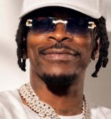 African Dancehall King Shatta Wale Reportedly Purchases New VVS Chain and Richard Mille Watch